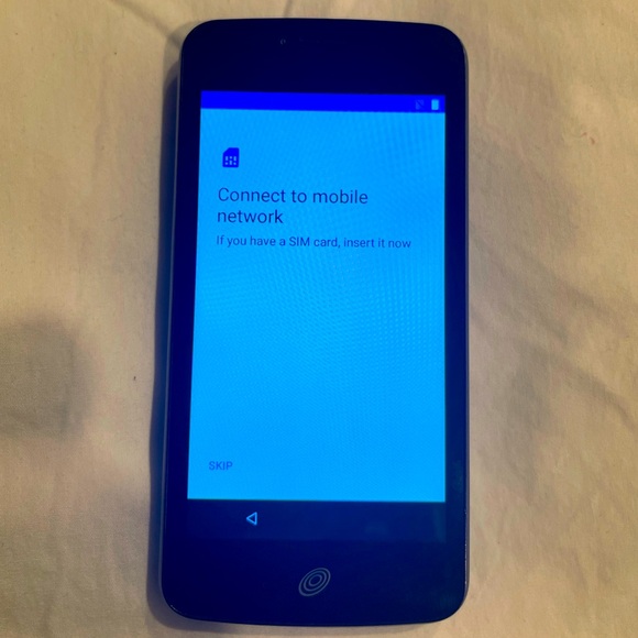 TracFone wireless, android black and silver - Picture 8 of 11